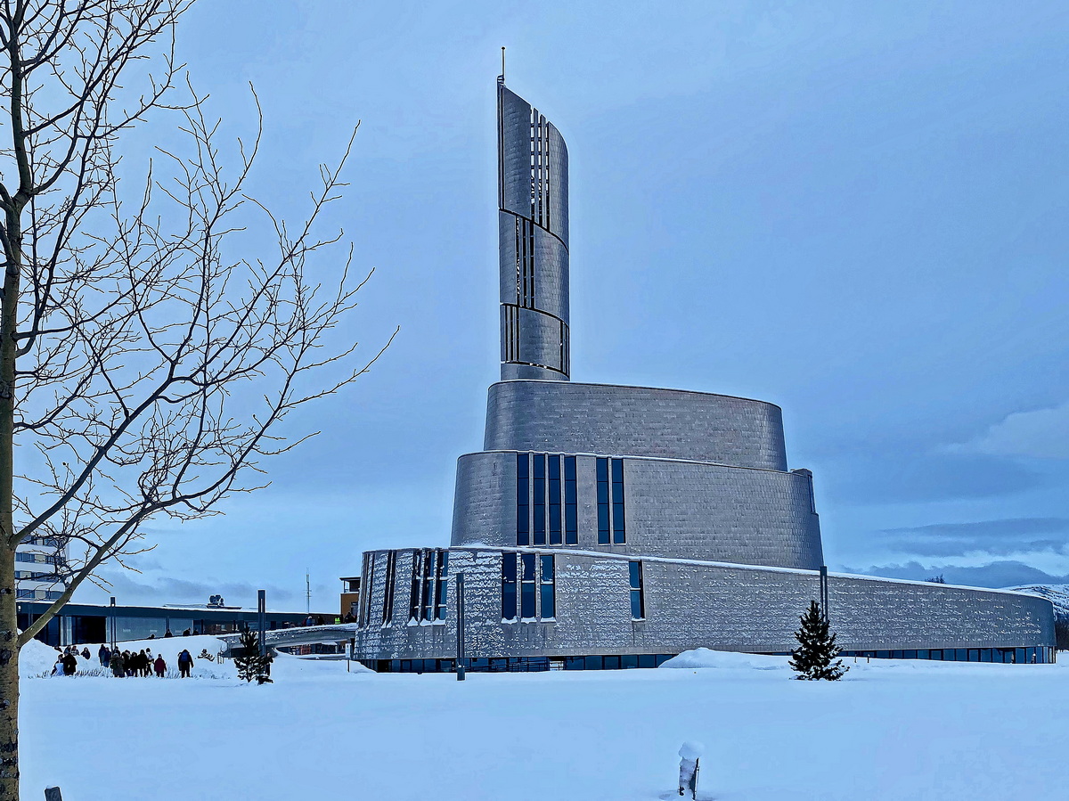 Die Nordlichtkathedrale in Alta am Abend des 22. Februar 2024.