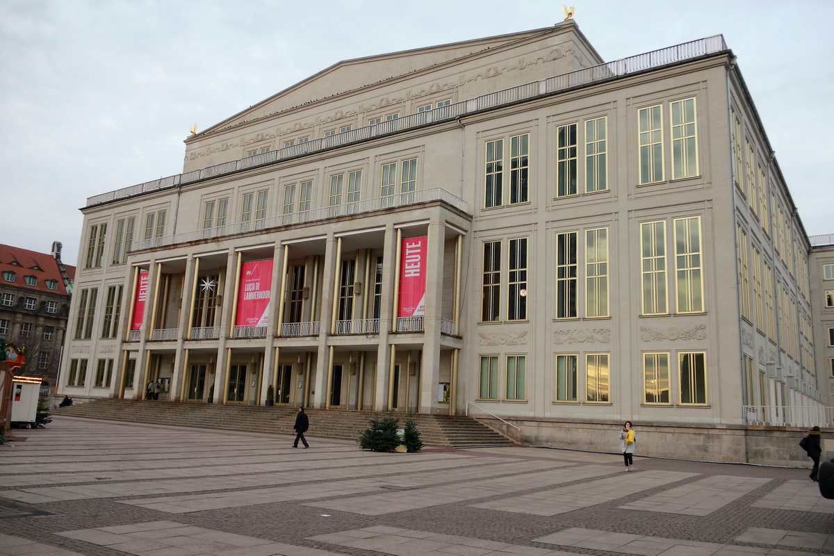 Die Oper in Leipzig am Augustusplatz  am 10. Dezember 2016.