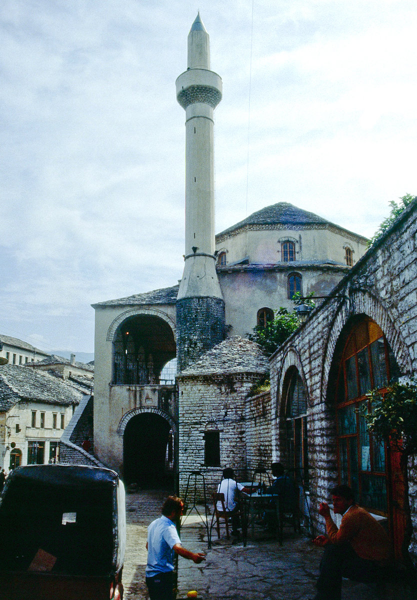 Die Pazar Moschee in Gjirokastra. Aufnahme: Juni 1992.