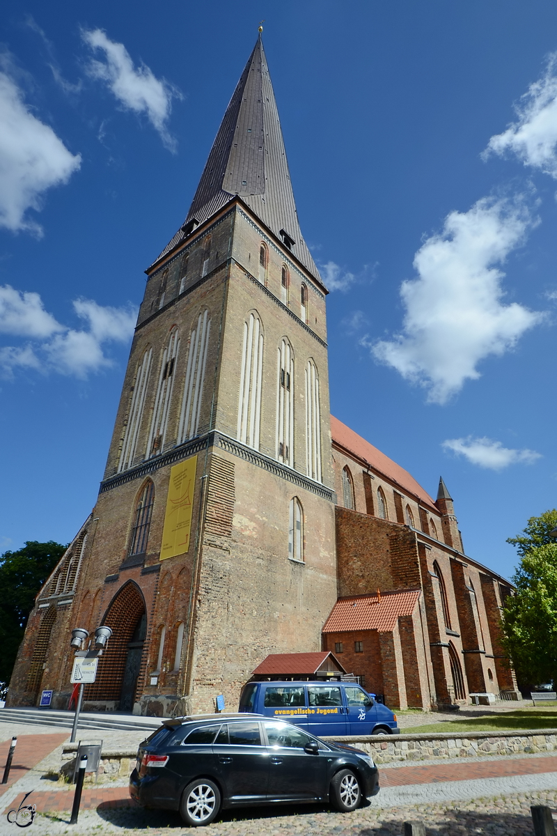 Die Petrikirche ist die lteste und hchste Kirche in Rostock. (August 2013)