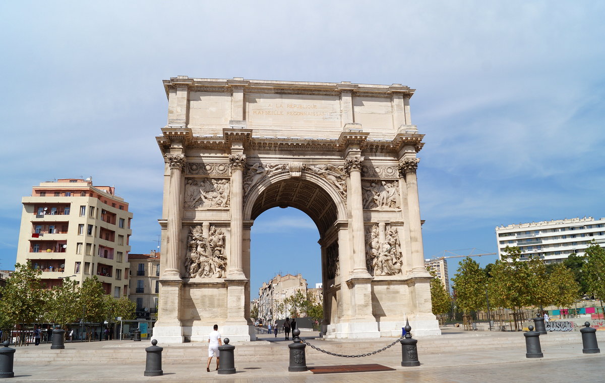 Die Porte d´Aix (Knigstor) in Marseille, Aufnahme der Sdseite; 10.09.2018.