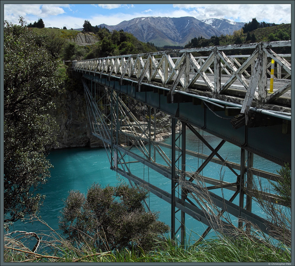 Die Rakata-Gorge-Brcke wurde 1882 fertiggestellt und ist heute ein technisches Denkmal. Es handelt sich um eine Bollman-Trgerbrcke, von der weltweit nur noch eine weitere Brcke existiert. Sie liegt im Verlauf des State Highway 77. (28.10.2016)