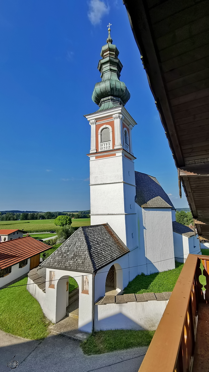 Die rmisch-katholische Filialkirche St. Rupertus ist im Kern ein romanischer Zentralbau aus dem 12. Jahrhundert, der im 15. Jahrhunderts im Stil der Sptgotik umgebaut wurde. (Gaden, August 2020)