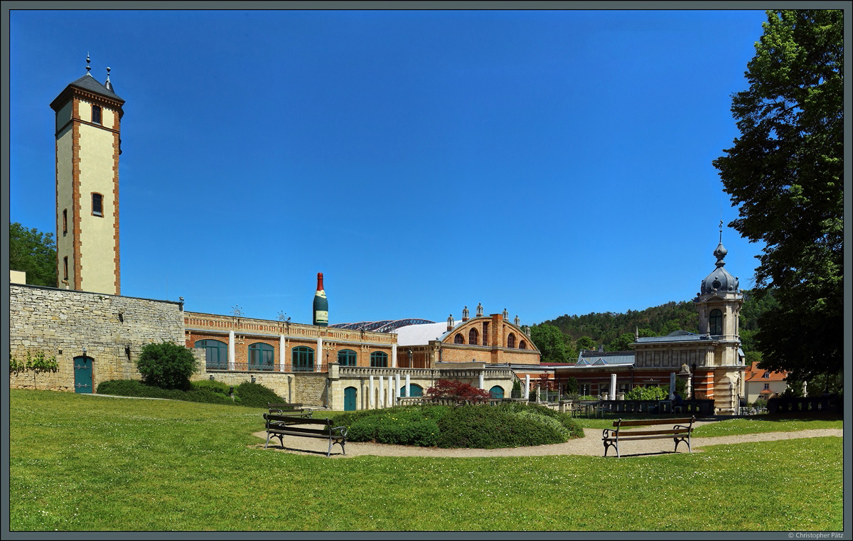 Die Rotkppchen-Sektkellerei in Freyburg ist Deutschlands grter Sekthersteller. Die historischen Fabrikanlagen in Freyburg wurden ab 1856 errichtet und in den folgenden Jahrzehnten schrittweise erweitert. (01.06.2020)