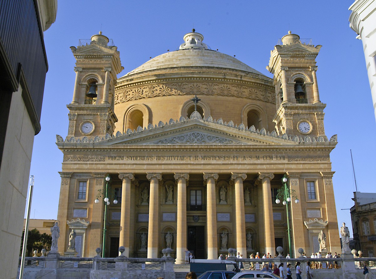 Die Rotunda in Mosta aufder Insel Malta. Aufnahme: Oktober 2005.