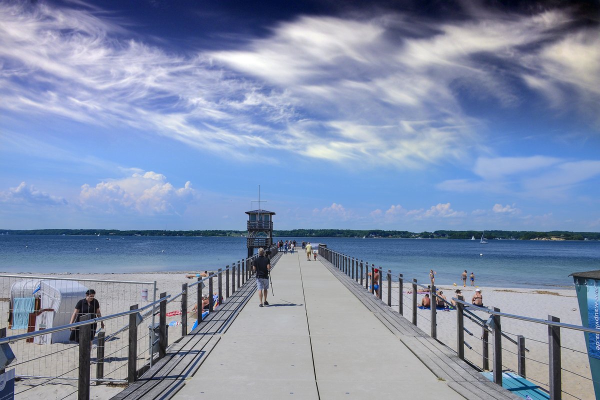 Die Seebrcke vor dem Glcksburger Stadtteil Sandwig. Aufnahme: 4. Juni 2020.