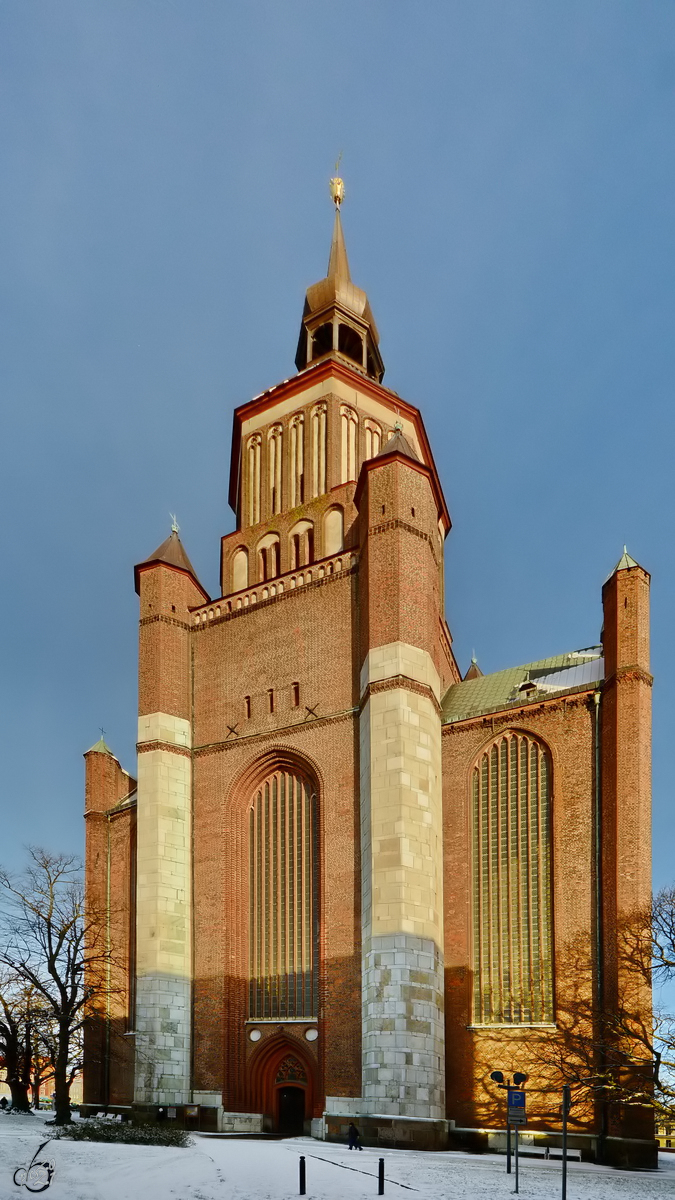 Die St.-Marien-Kirche in Stralsund wurde im Jahr 1298 erstmals erwhnt. (Dezember 2014)