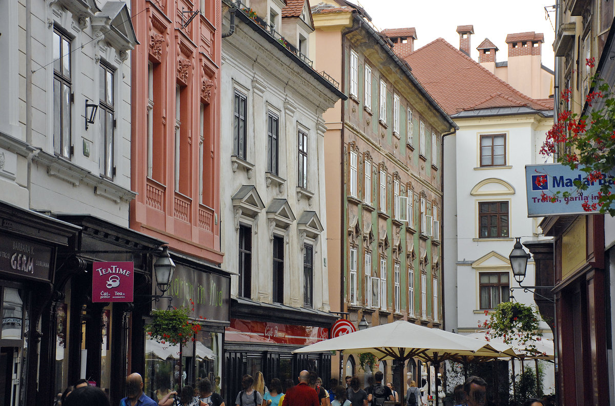 Die Strae Star Trg in der Altstadt von Ljubljana. Aufnahme: 1. Juni 2016.