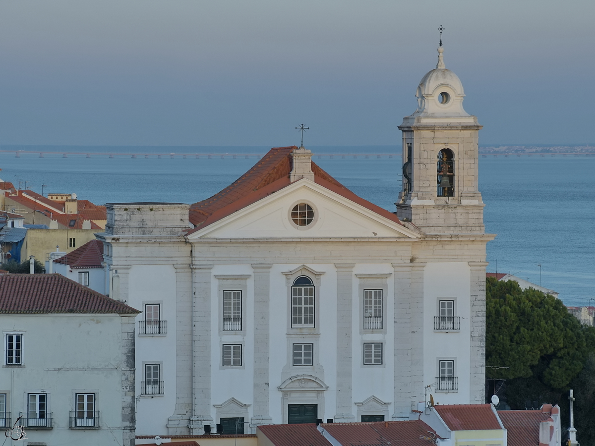 Die ursprnglich romanische St.-Stephans-Kirche (Igreja de Santo Estvo) in Lissabon wurde 1733 im Barockstil umgebaut.