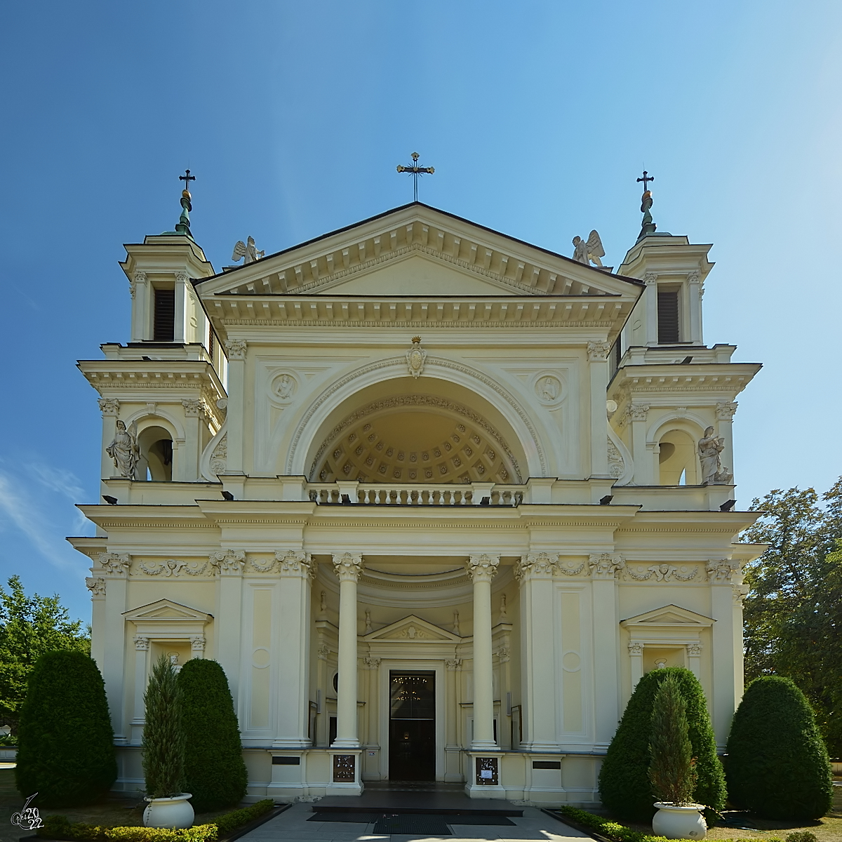 Die Westfassade der St.-Anna-Kirche in Wilanw. (Warschau, August 2015)