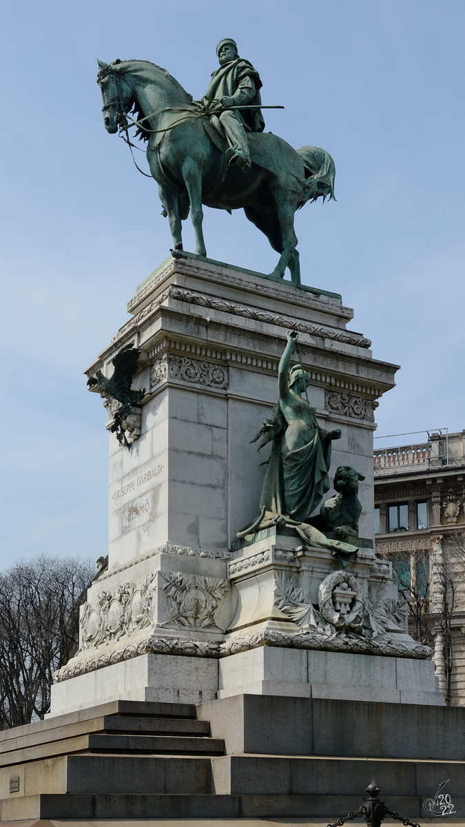 Dieses Denkmal in Mailand soll an den italienischen Freiheitskmpfer Giuseppe Garibaldi erinnern, einem der populrsten Protagonisten der italienischen Einigungsbewegung zwischen 1820 und 1870. (Mailand, April 2015)