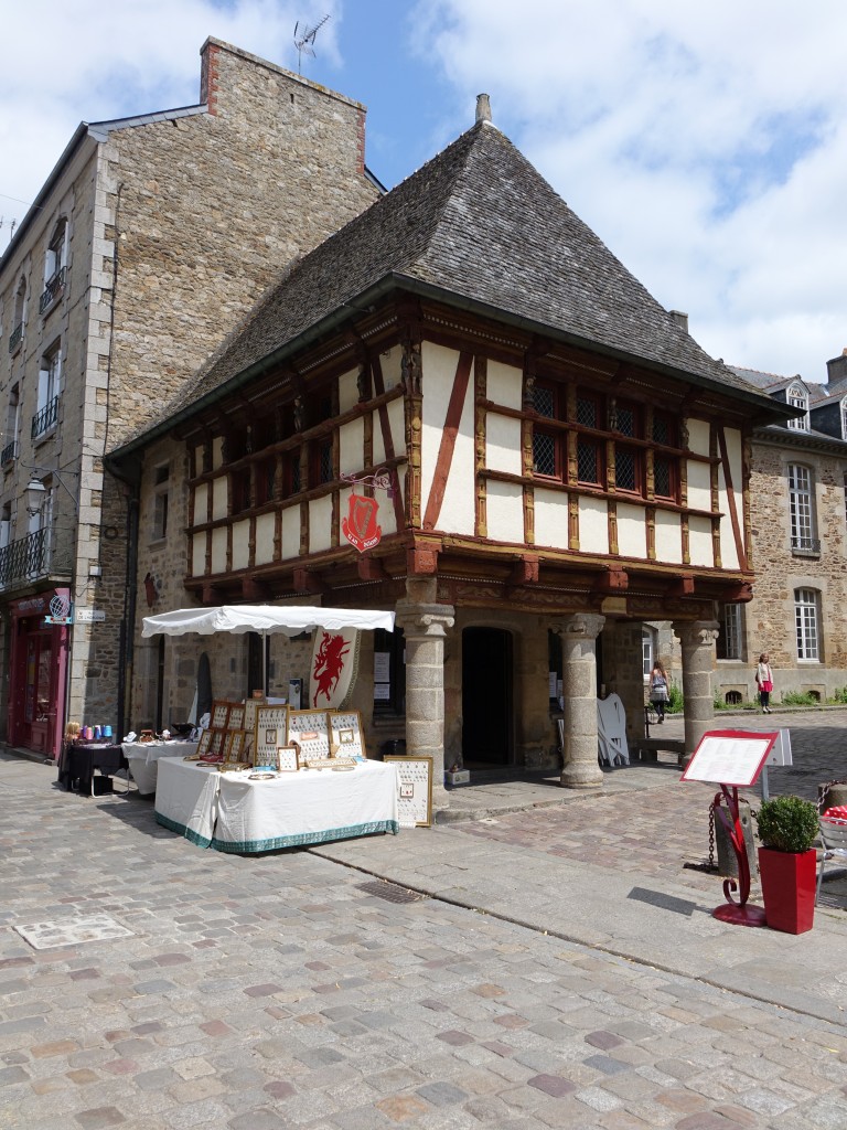 Dinan, Fachwerkhaus in der Rue Saint Claire (13.07.2015)