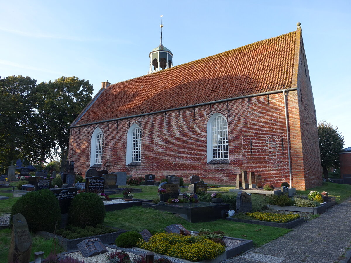 Ditzum, evangelische Kirche, gotischer Backsteinbau, erbaut von 1180 bis 1220 (10.10.2021)