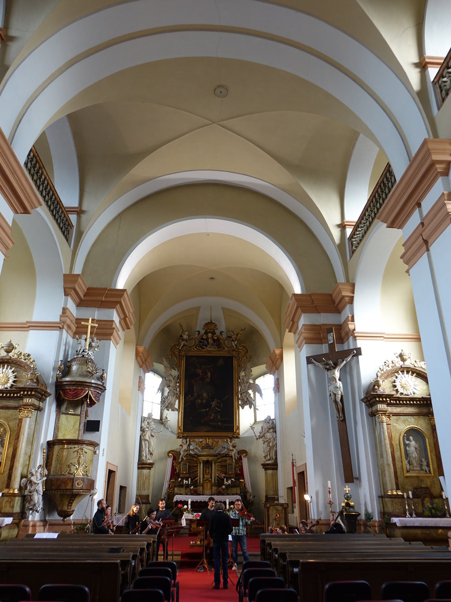 Dobruska / Gutenfeld, barocker Innenraum der St. Wenzel Kirche (29.09.2019)