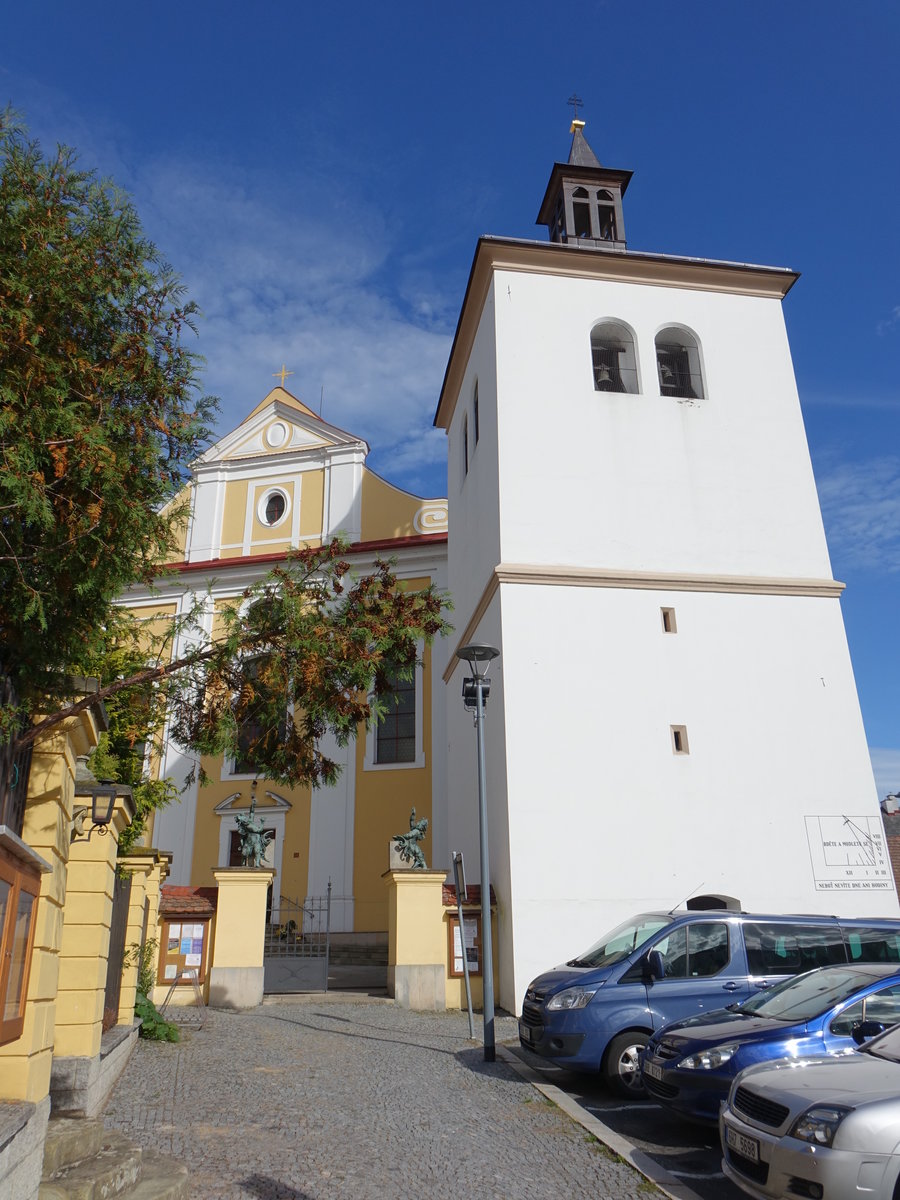 Dobruska / Gutenfeld, Pfarrkirche St. Wenzel, erbaut im 18. Jahrhundert durch M. Rossi (29.09.2019)