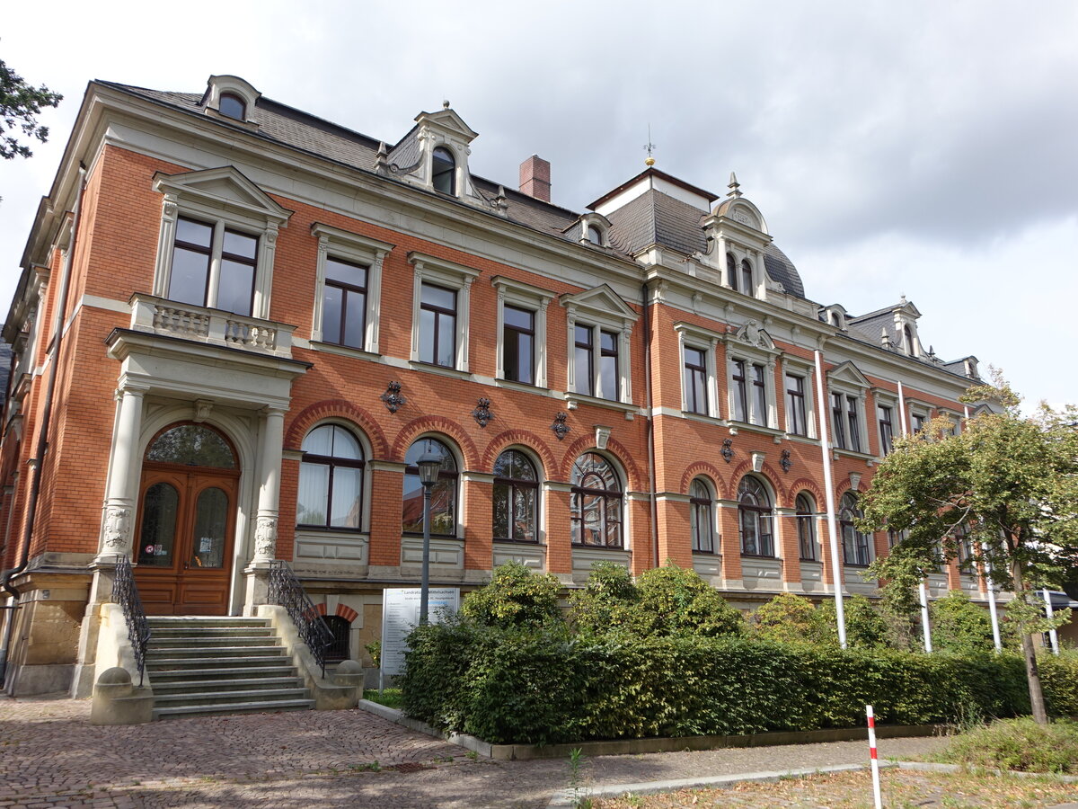Dbeln, Landratsamt in der Strae des Friedens, erbaut 1897 (19.09.2023)