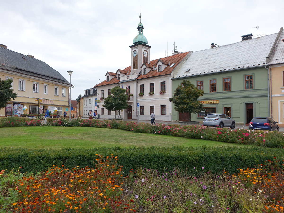 Doksy / Hirschberg am See, Rathaus am Marianske Namesti (27.09.2019)