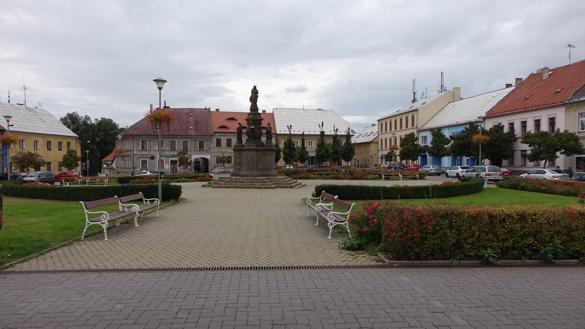 Doksy / Hirschberg am See, Mariensule am Marianske Namesti (27.09.2019)