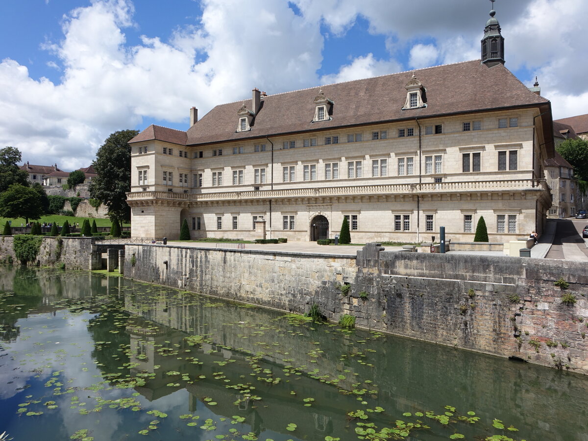 Dole, Hotel Dieu in der Rue Bauzonnet, erbaut im 17. Jahrhundert (01.07.2022)