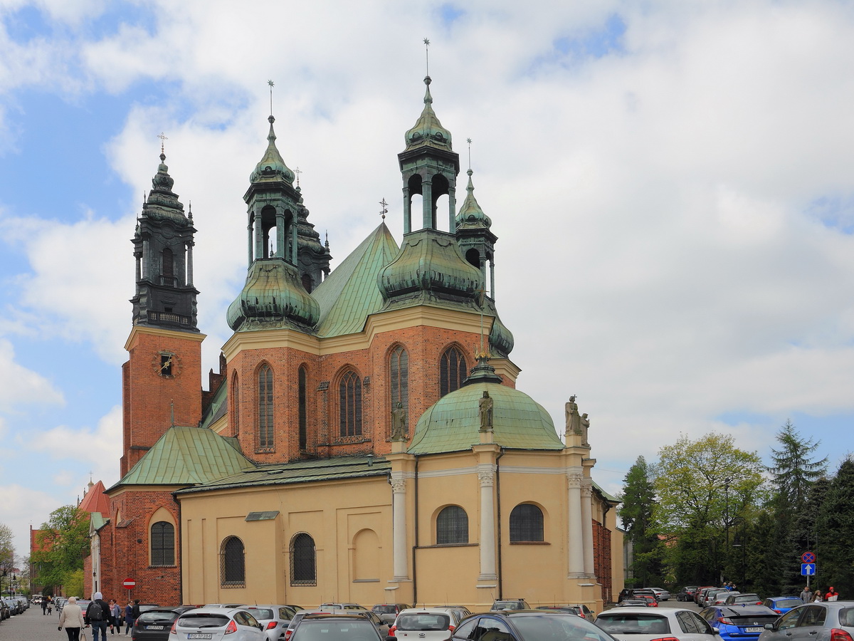 Dom von Poznań, (Posen) in der Ostrw Tumski 17  am 30. April 2017.
