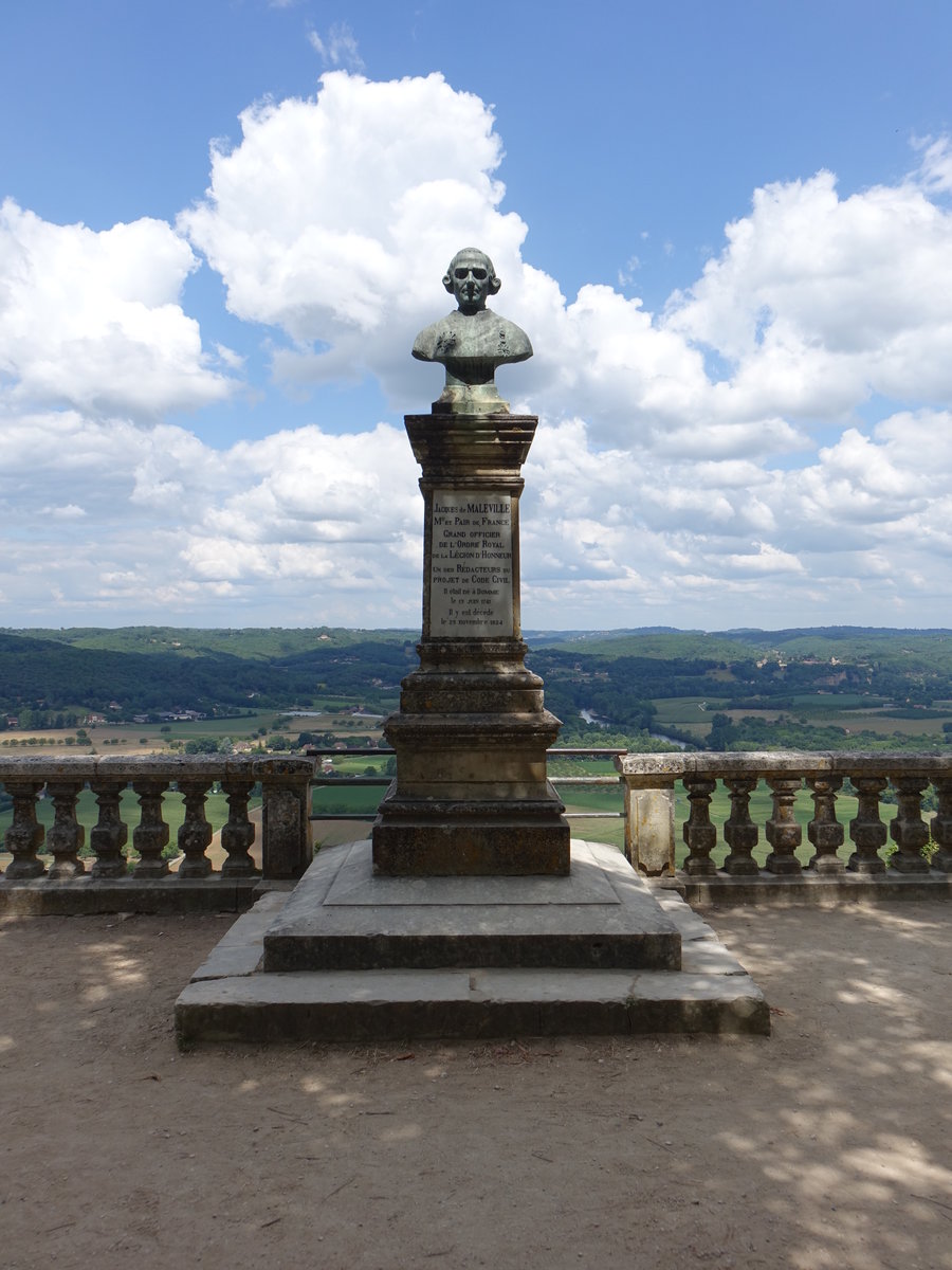 Domme, Denkmal fr Jacques de Maleville am Belvedere (22.07.2018)