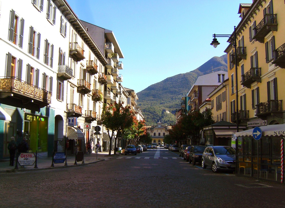 Domodossola, Corso Paolo Ferraris, Sicht in Richtung Bahnhof - 14.10.2009