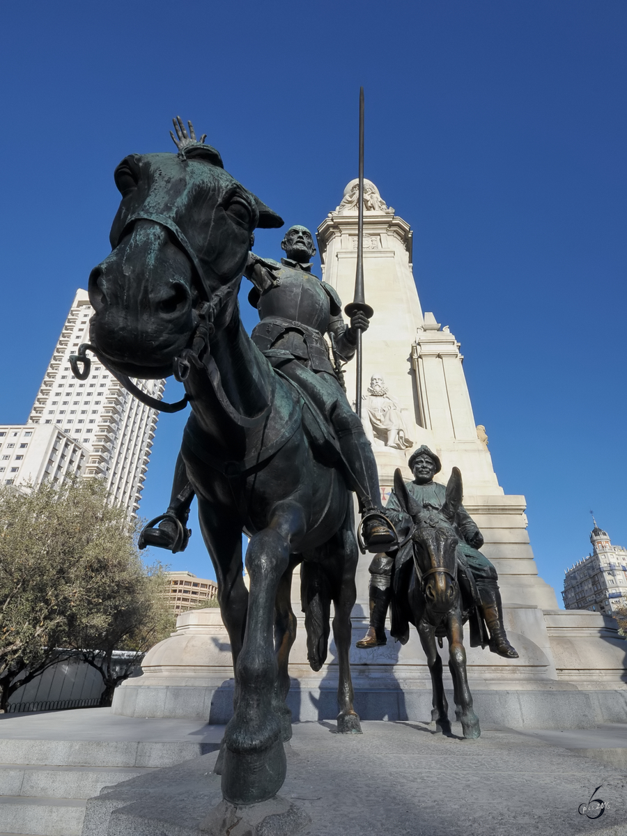 Don Quijote und Sancho Panza, die berhmten Figuren aus der Feder von Miguel de Cervantes Saavedra. (Madrid, Dezember 2010)