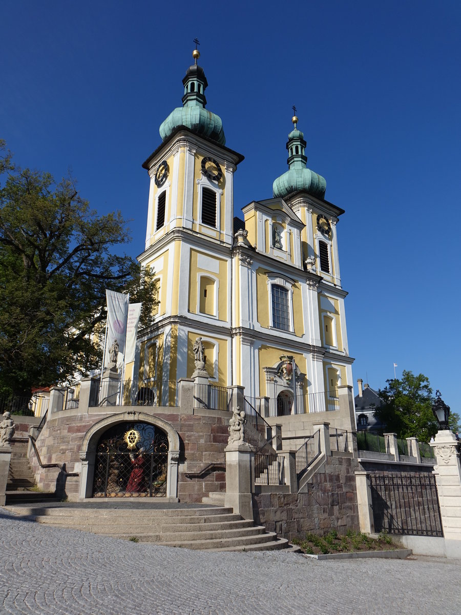 Donaueschingen, Stadtkirche St. Johann, erbaut von 1724 bis 1747 im bhmischen Barockstil (25.05.2019)