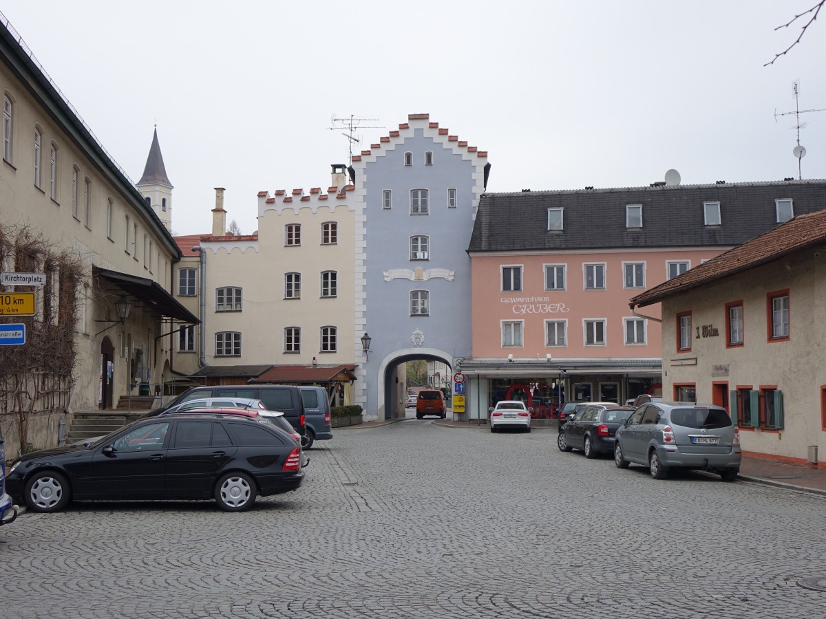 Dorfen, Mnchner Tor am Kirchtorplatz (29.02.2016)