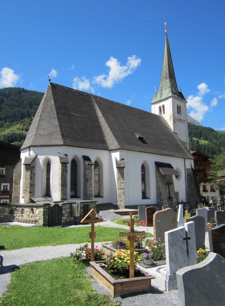 Dorfgastein, gotische Pfarrkirche St. Rupert und Virgil, erbaut ab 1350 (01.08.2014)