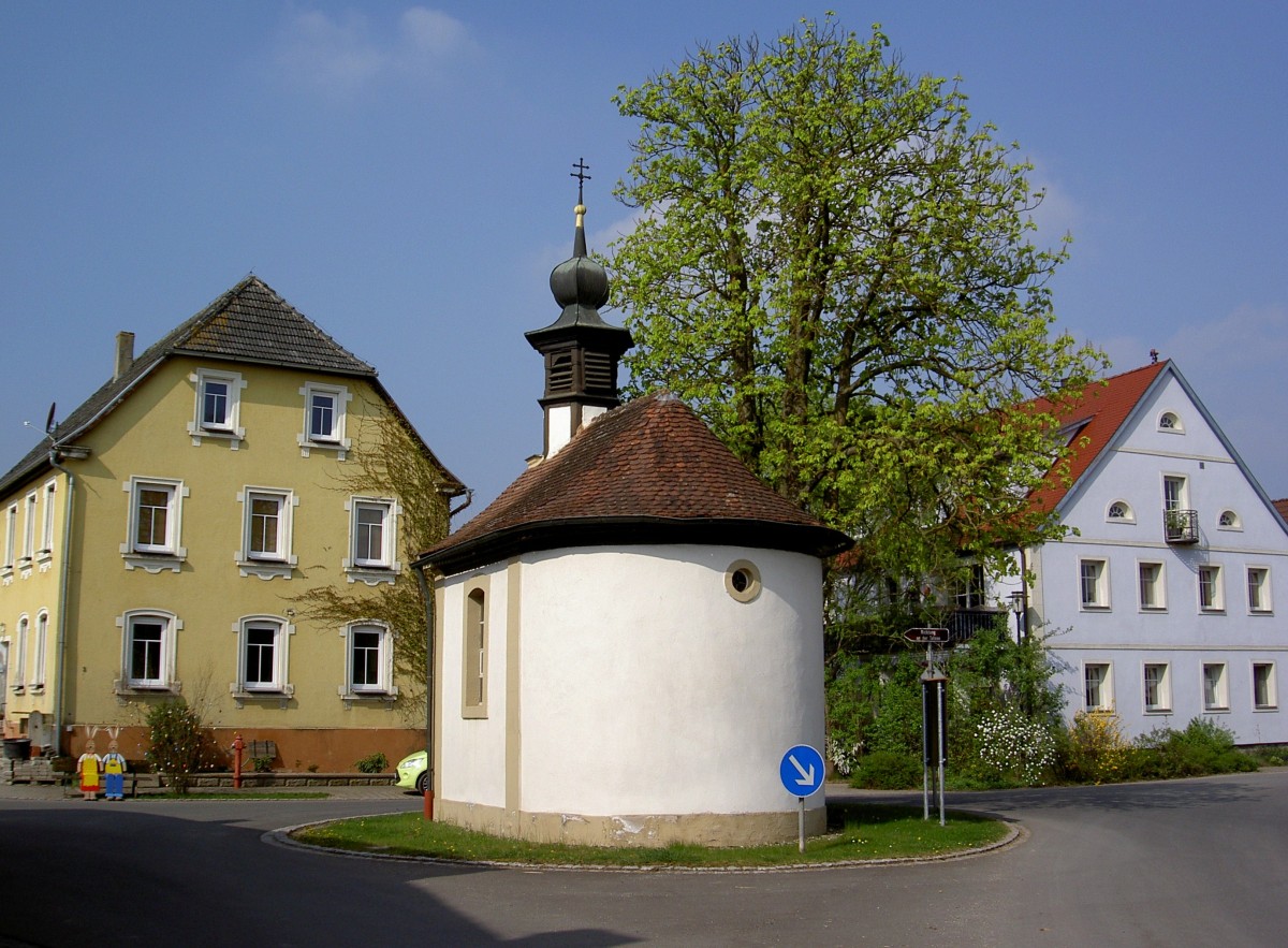 Dorfkapelle in Grappertshofen, erbaut 1825 (13.04.2014)