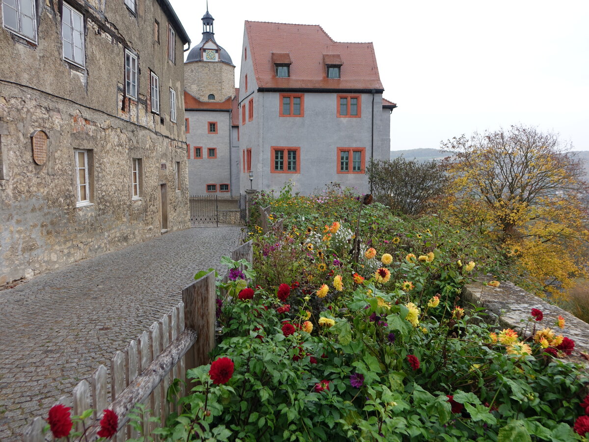 Dornburg, alte Schloss, erbaut bis 1522, Ausbau von 1562 bis 1573 unter Herzog Johann Friedrich II. von Sachsen (21.10.2022)