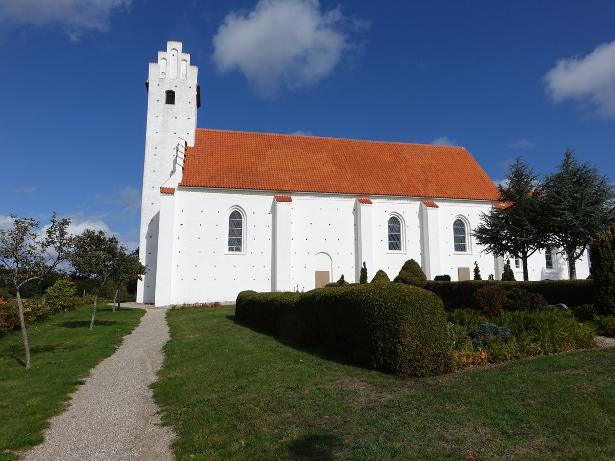Draby, gotische evangeliche Kirche, Chor erbaut im 14. Jahrhundert, Stelzenturm 15. Jahrhundert (24.09.2020)