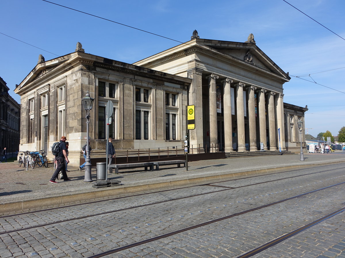 Dresden, Altstdtische Hauptwache in der Sophienstrae (02.10.2020)