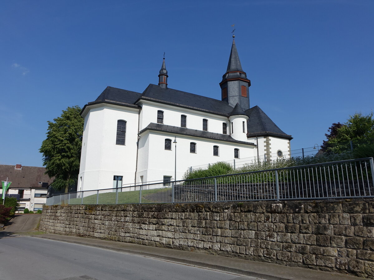Drewer, Pfarrkirche St. Hubertus, erbaut von 1736 bis 1737 (18.06.2025)