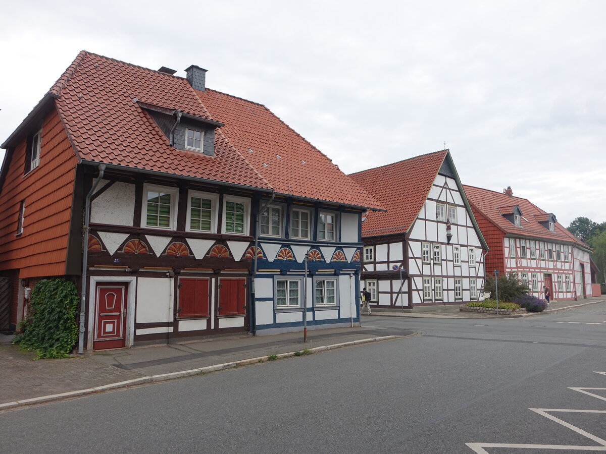 Duderstadt, Fachwerkhuser in der Christian Blank Strae (29.06.2023)