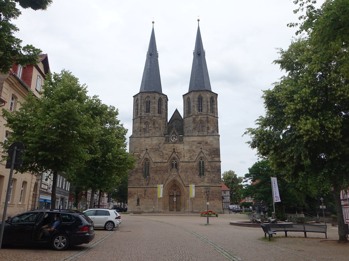 Duderstadt, Probsteikirche St. Cyriakus, erbaut von 1240 bis 1490 (29.06.2023)