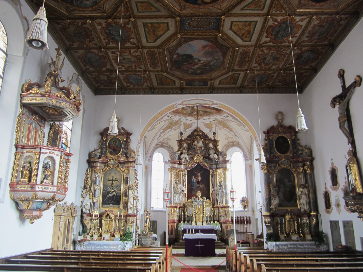 Ebenhofen, Altre und Kanzel von 1755 der St. Peter und Paul Kirche (06.03.2014)