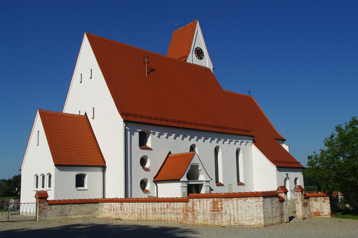 Ebershausen, Pfarrkirche St. Martin, erbaut im 15. Jahrhundert, neubarocke Ausgestaltung 1913 (18.08.2011)
