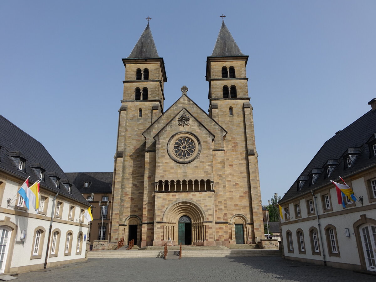 Echternach, Klosterbasilika St. Willibrord, neugotisch erbaut bis 1868 (18.06.2022)
