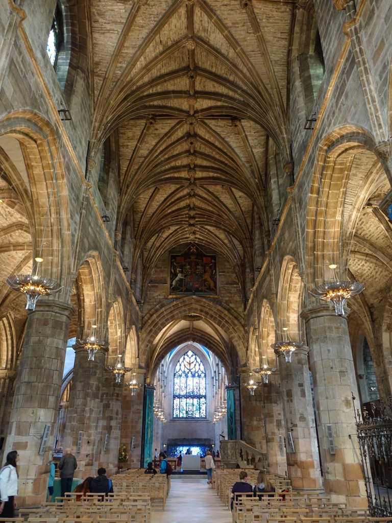 Edinburgh, Mittelschiff der St. Giles Kathedrale, erbaut von 1387 bis 1495 (09.07.2015)