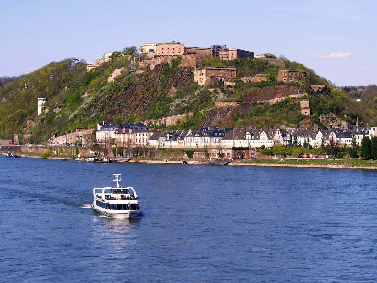 Ehrenbreitstein mit Festung (15. April 2015)