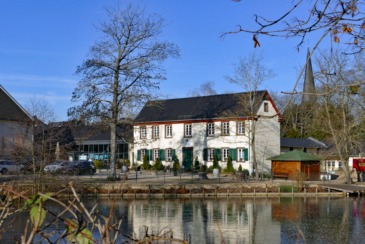  Eifeler Zeiten  Gasthaus und  Bembergs Huschen  Restaurant bei der Burg Flamersheim - 01.01.2017