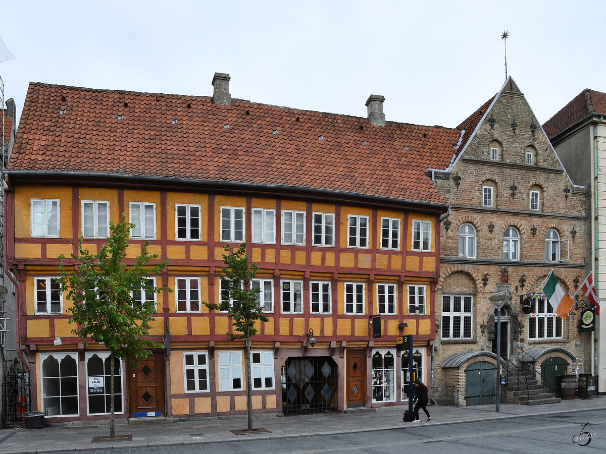 Ein altes Fachwerkhaus an einem verregneten Juni-Tag 2018 in Aalborg.