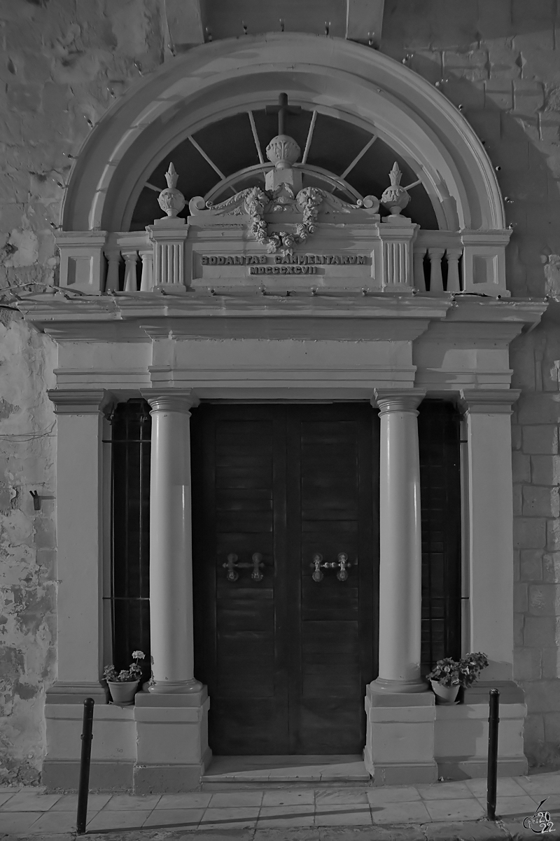 Ein altes Hausportal in Valletta. (Oktober 2017)