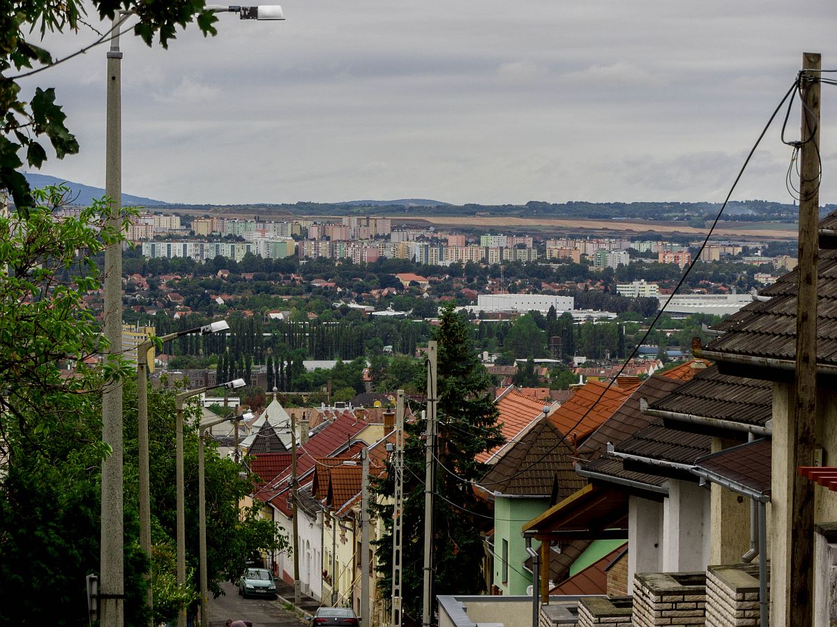 Ein Blick an im Sozialismus gebauten Wohngebiet -Pécs. Foto: 11.09.2013