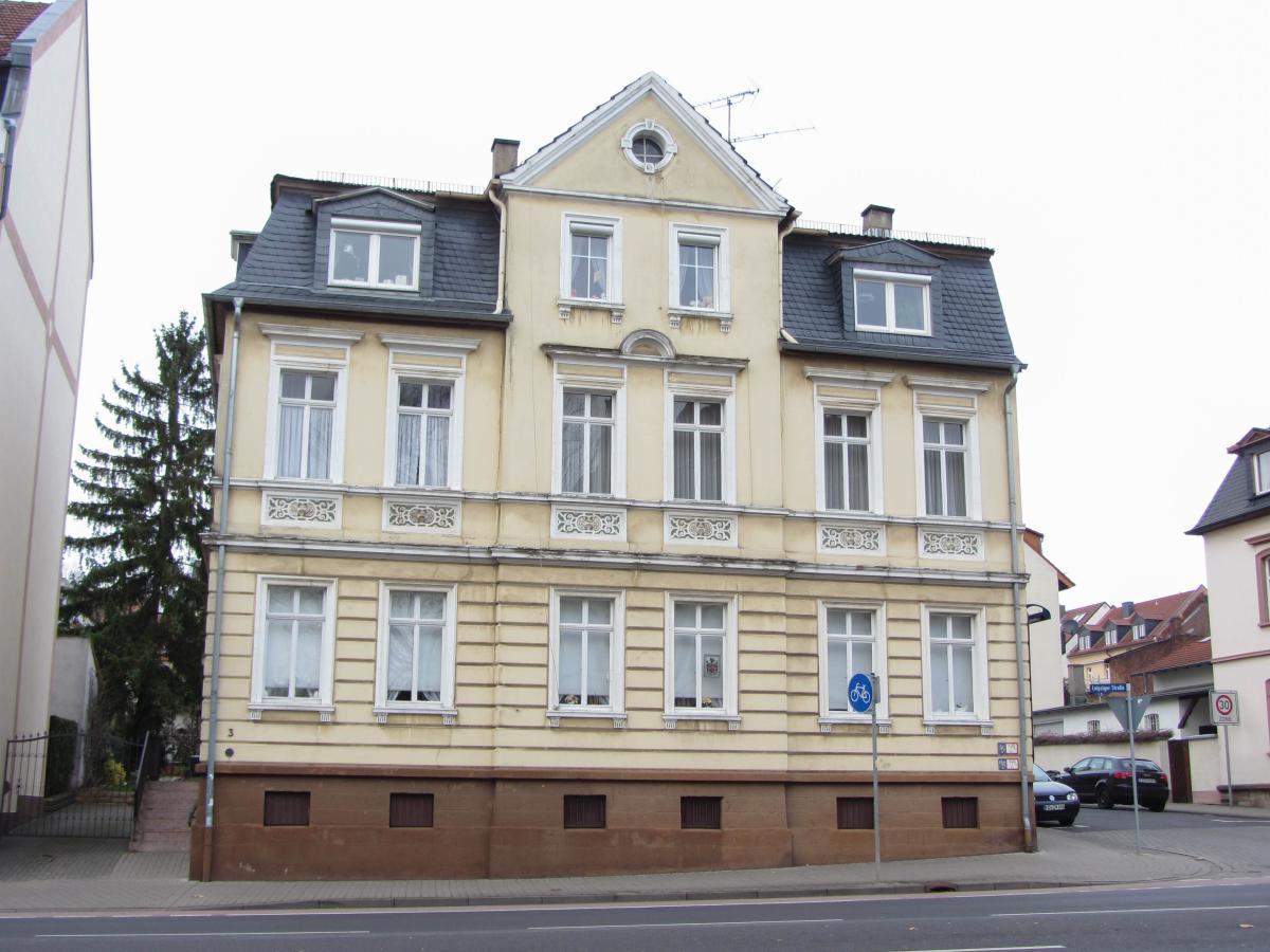 Ein elegantes Haus anfang Leipziger Str. in Fulda, aufgenommen am 24.11.2012.