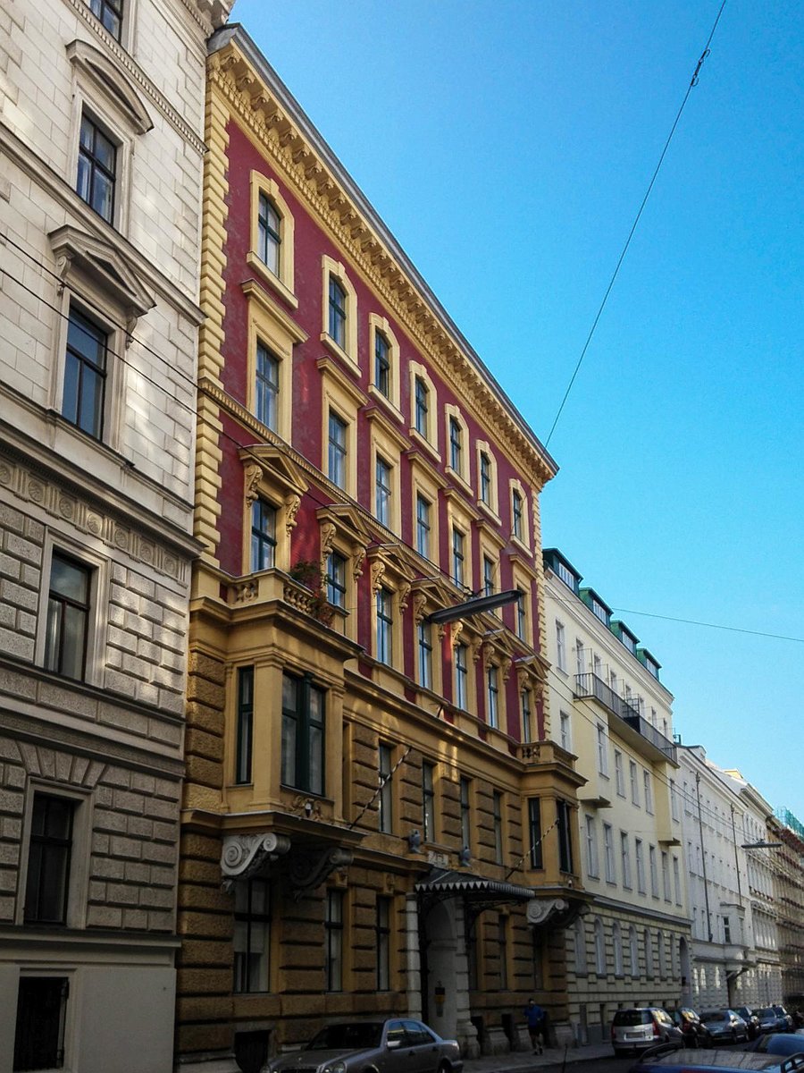 Ein elegantes Haus in der Goldeggasse in Wien am 23.09.2017.