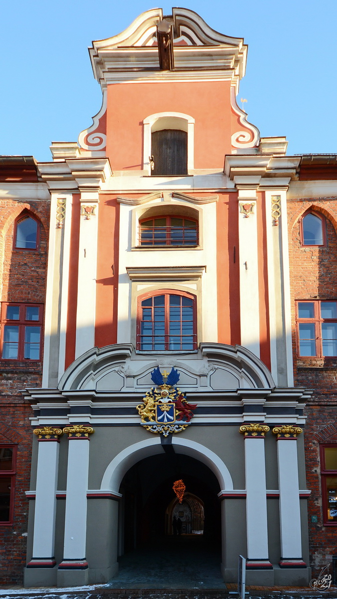 Ein Portal am Rathaus von Stralsund. (Dezember 2014)