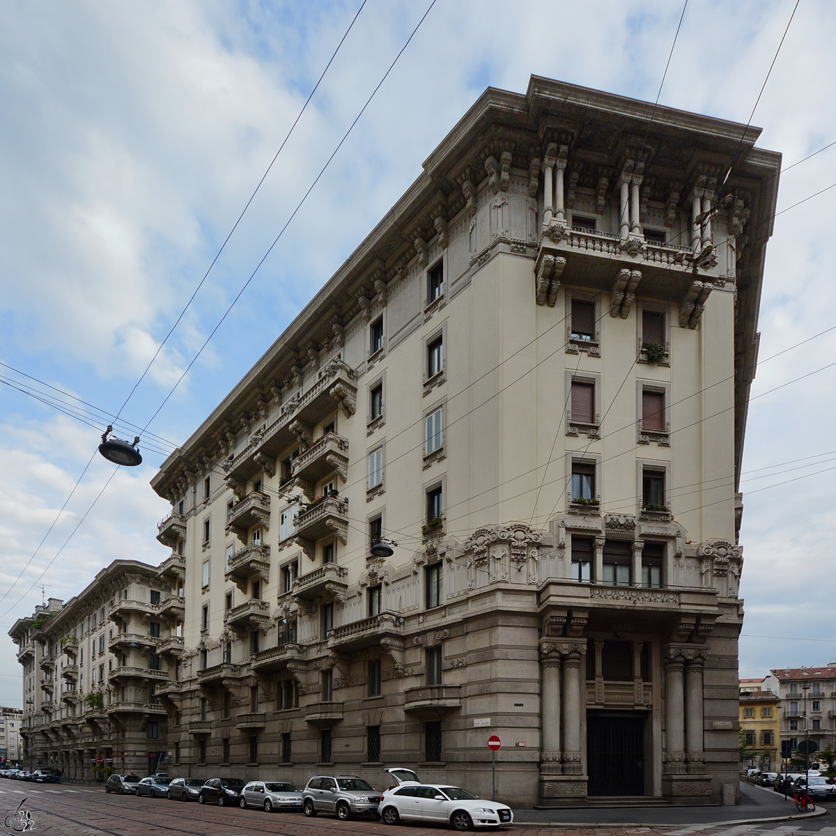 Ein schnes Stadthaus in der Innenstadt von Mailand. (Juni 2014)